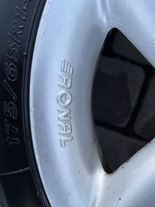 Alufelgi 4x100 14 cali Toyota Yaris Corolla Prius Renault Clio Hyundai