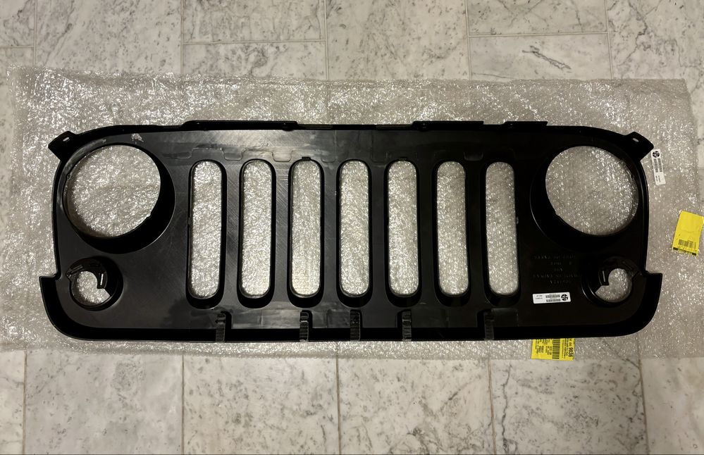 REZERWACJA Atrapa Grill Przedni Jeep Wrangler JK 07-18