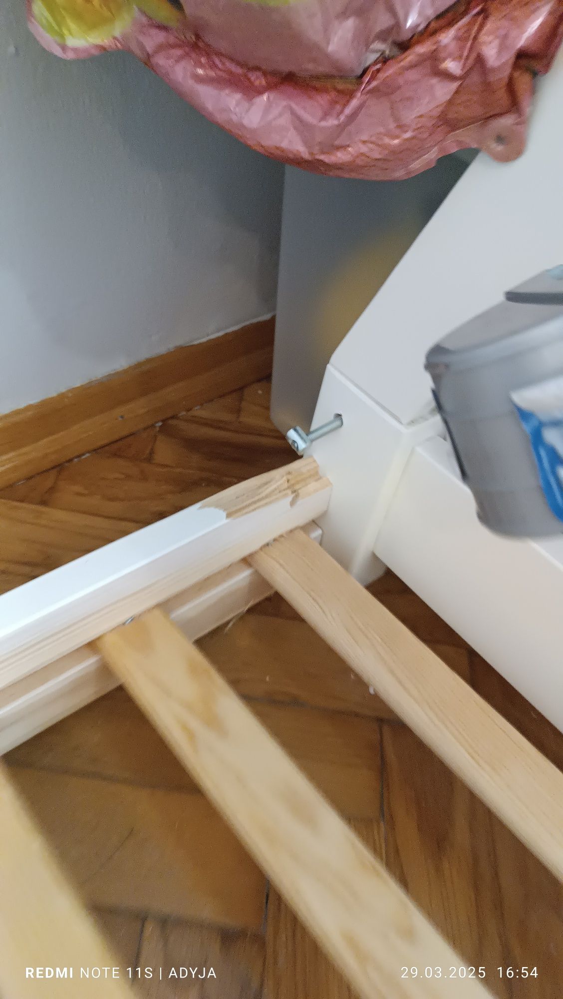Łóżeczko łózko dziecięce 70x140 cm białe tipi używane komplet materac