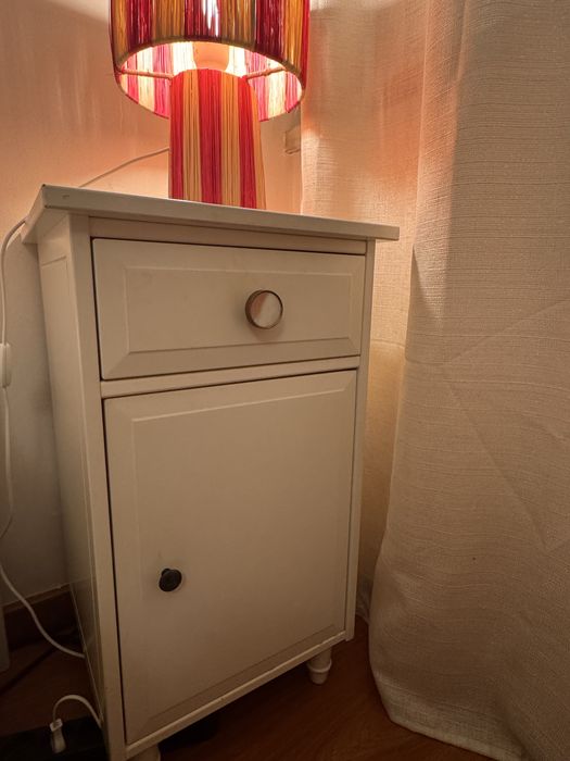 Mesa de cabeceira branca ikea