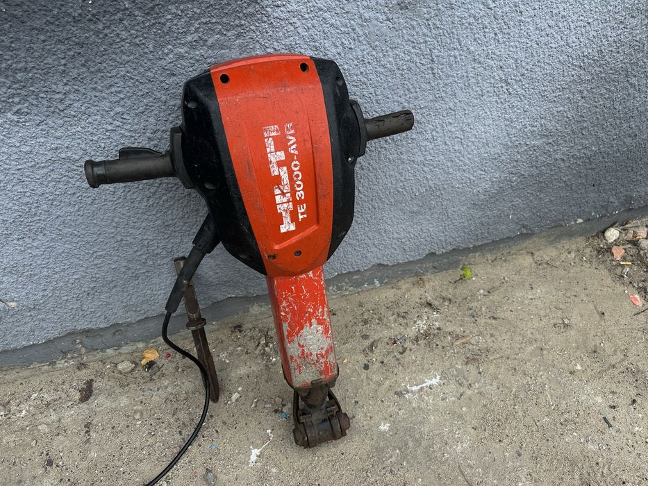 Młot Wyburzeniowy Hilti Te3000 AVR Dłuto