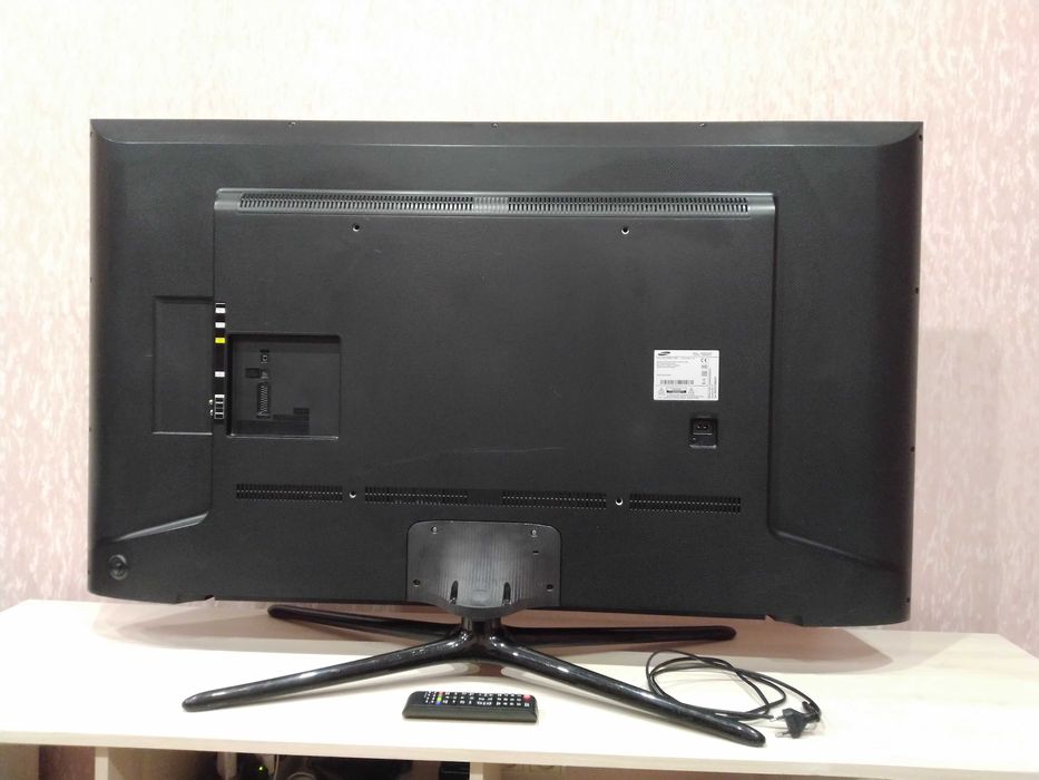 Телевізор Samsung UE58H5270 58" Full HD HDMI USB