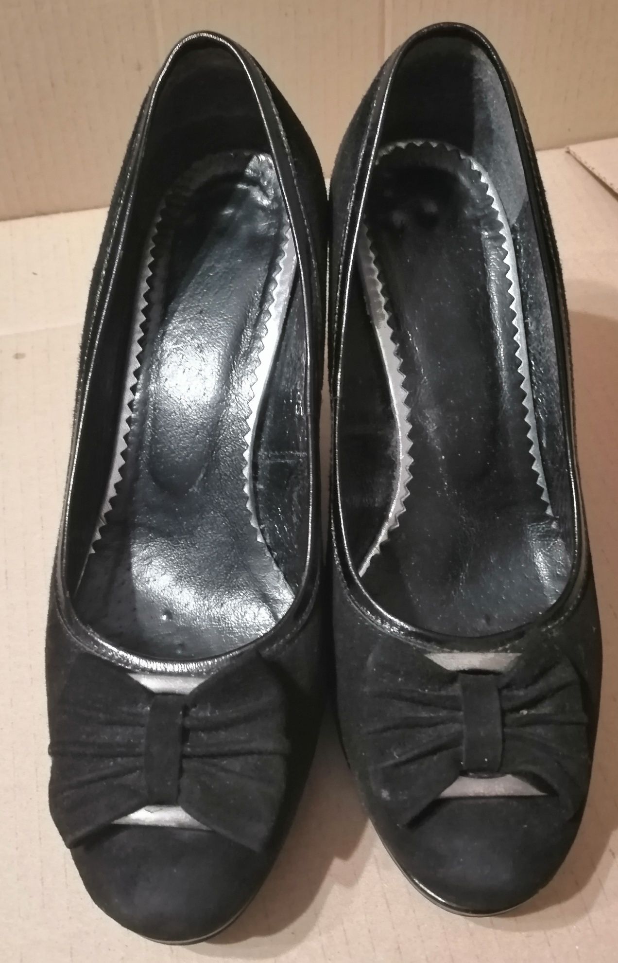 Buty na obcasie rozmiar 37