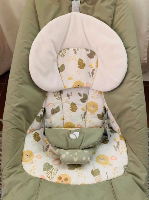 Espreguiçadeira Bebé Joie Musical e Vibratória