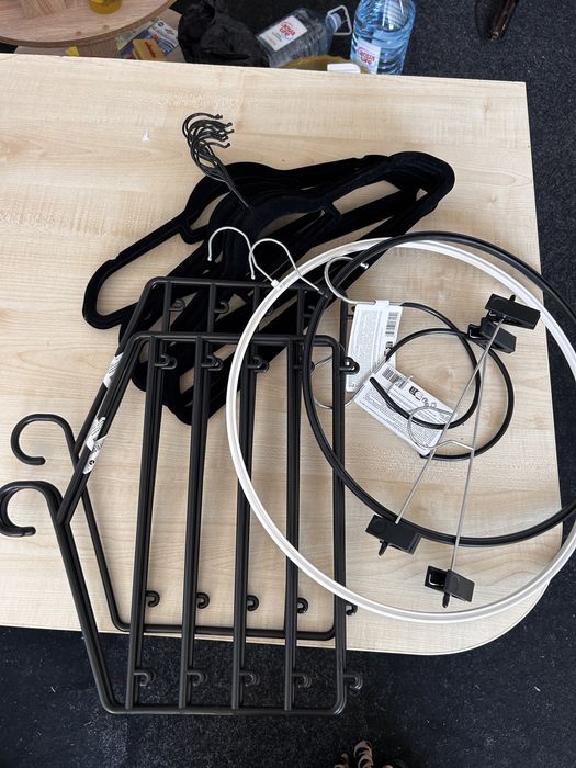 Вішалки для одягу чорні оксамитові/пластикові