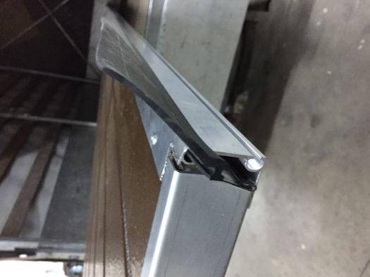 Profile aluminiowe do bram segmentowych - na wymiar - 026