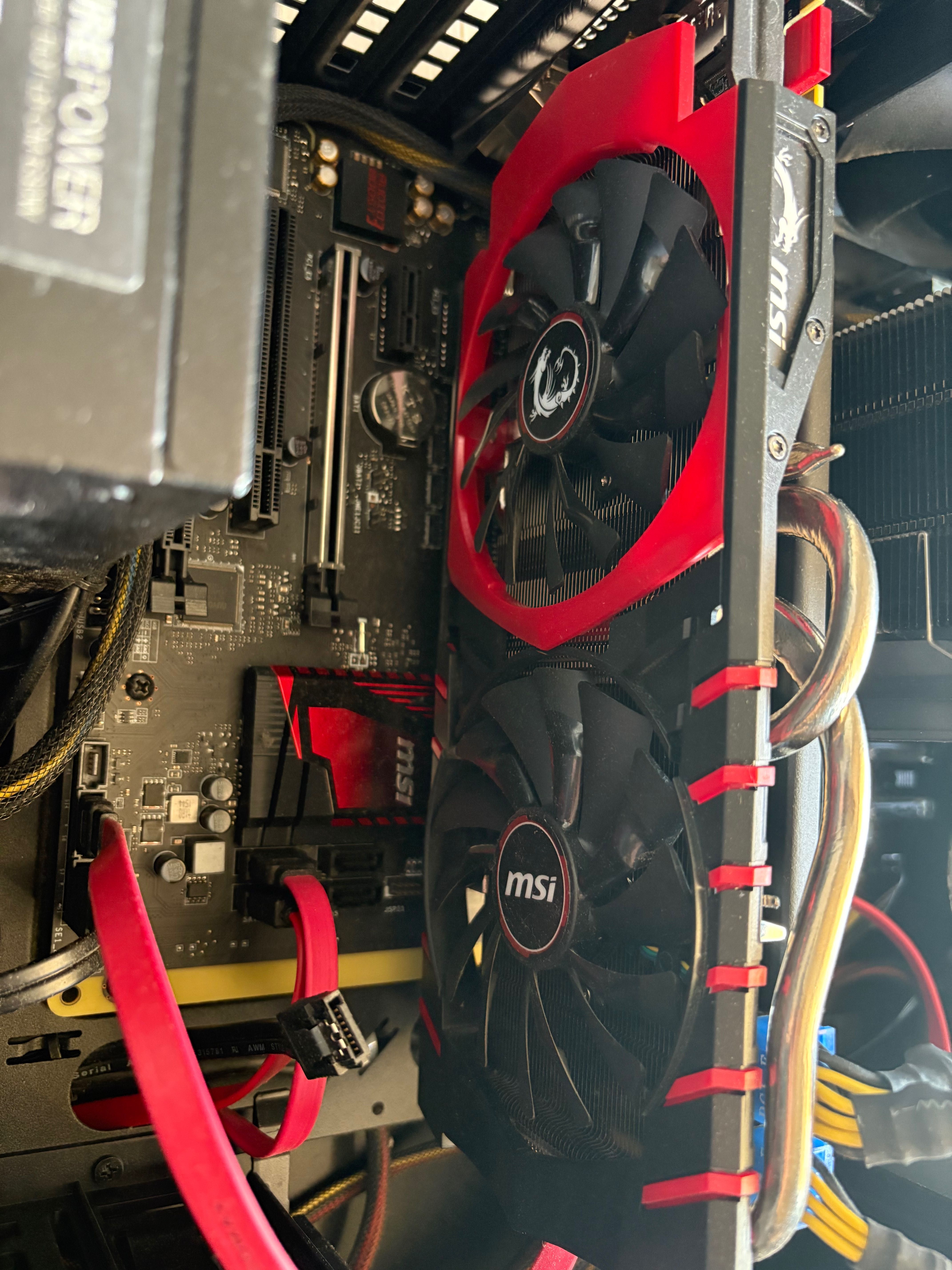 Komputer stacjonarny - Intel Core i7 - Windows 10