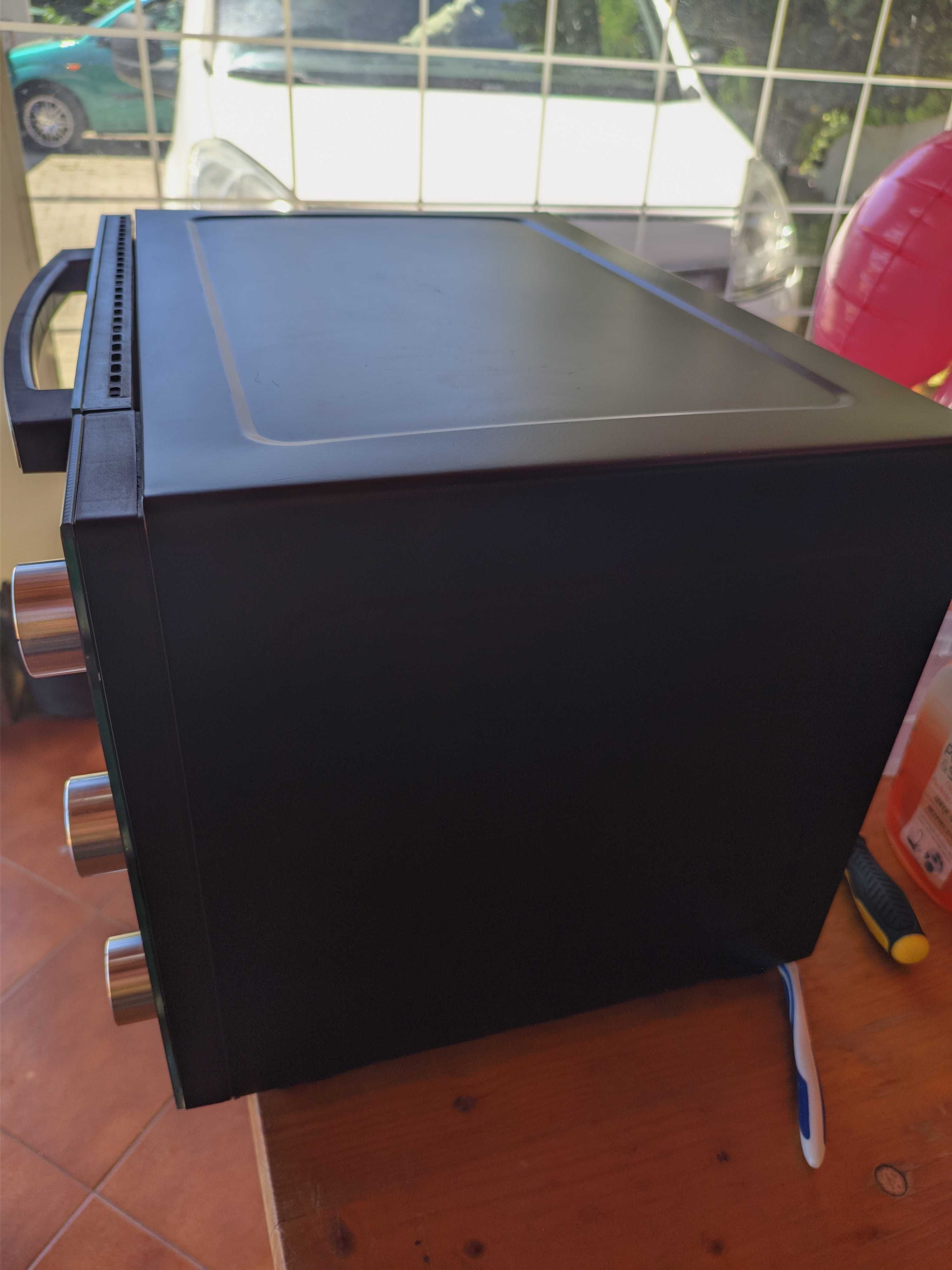 Forno Elétrico Flama (35L-1500w) como novo