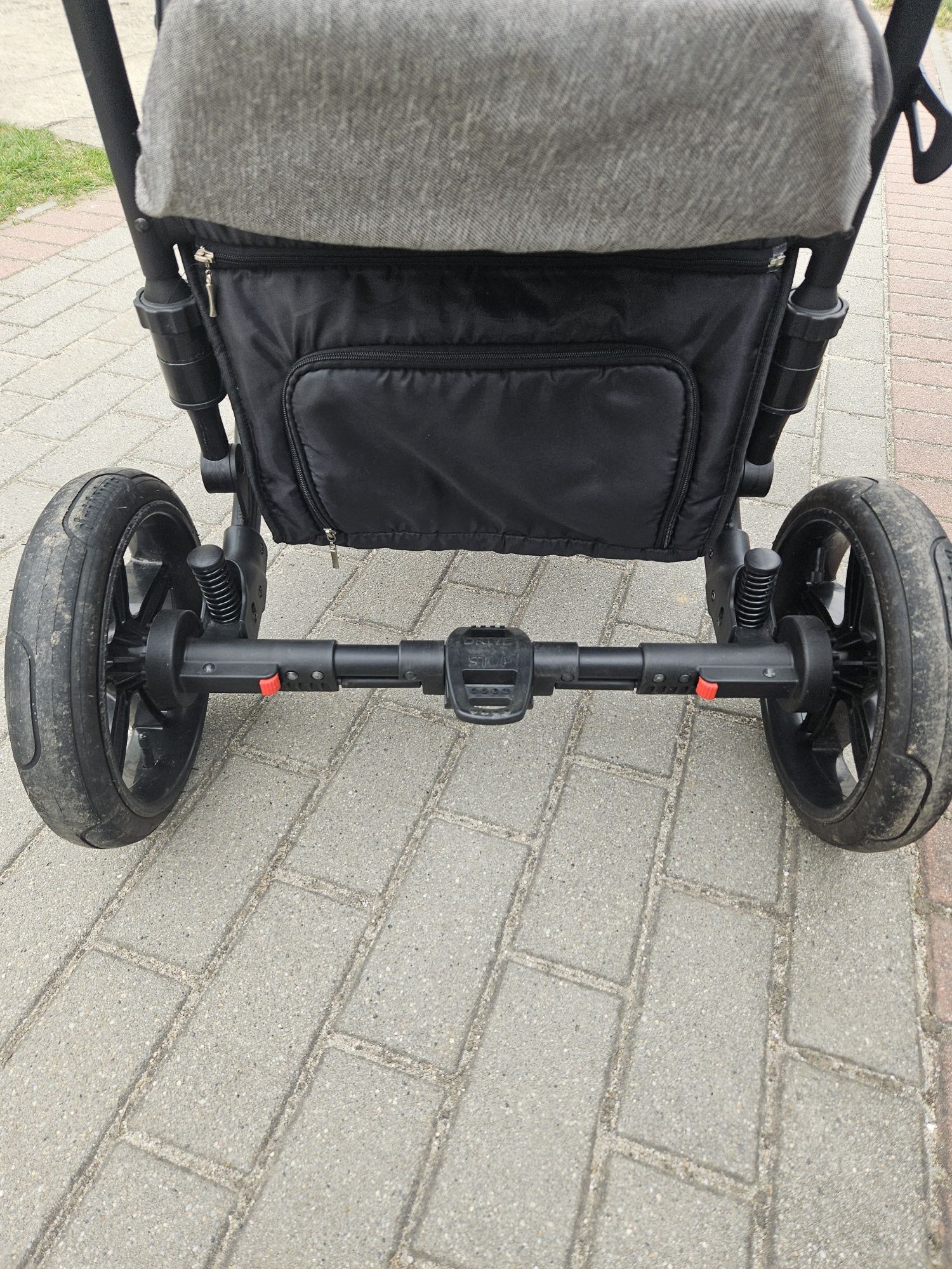 Sprzedam wózek Camarelo Baleo 4w1