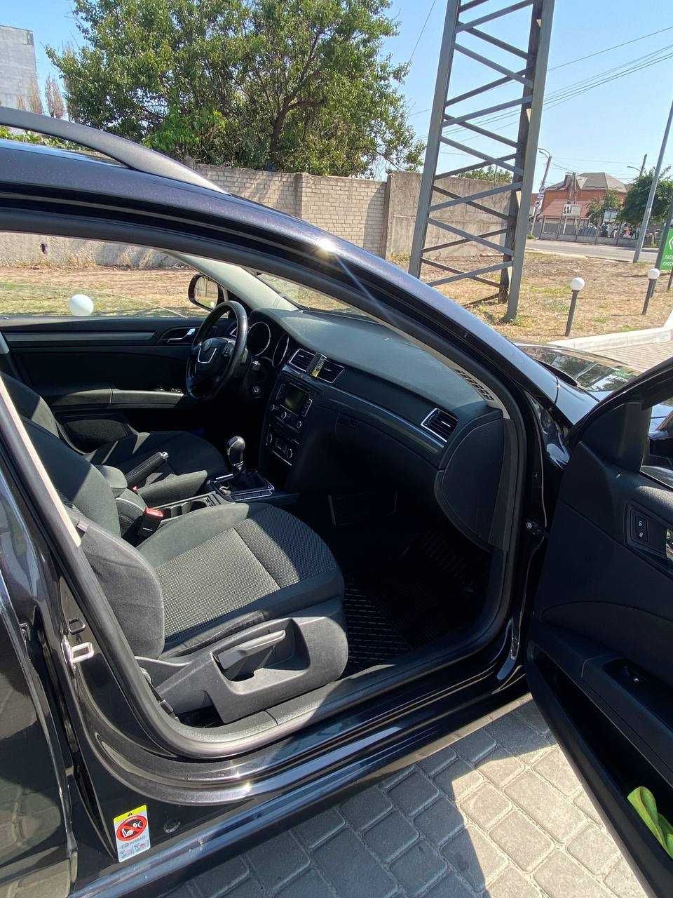 Skoda Superb 2011