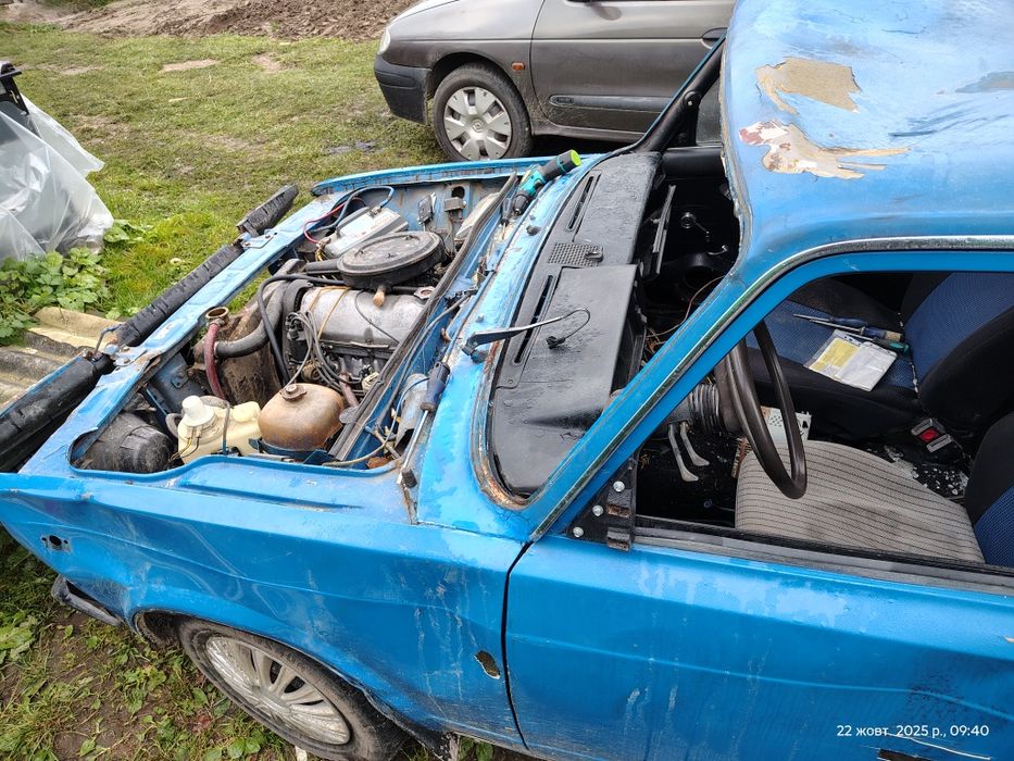 Продам ваз 2105 запчастини