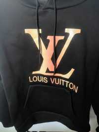 Czarna bluza z kapturem złoty napis Louis Vuitton AKTUALNE