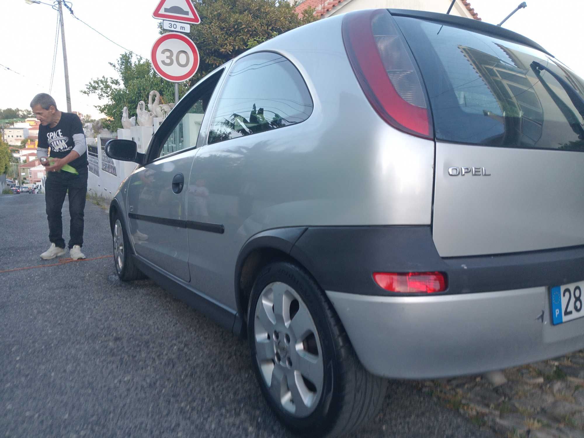 Opel corsa sport 1200 gasolina