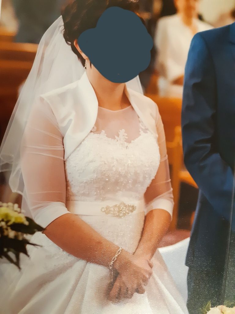 Suknia ślubna, klasyczna elegancja, koronka, litera A, stan idealny