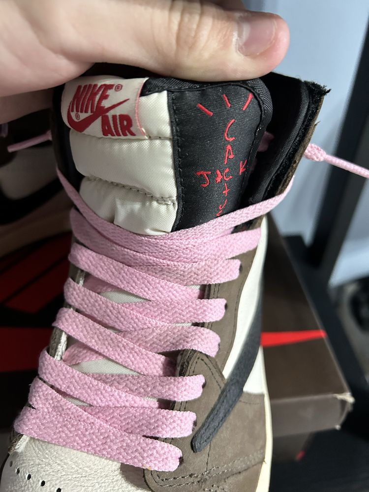 Jordan 1 high x travis scott dark mocha