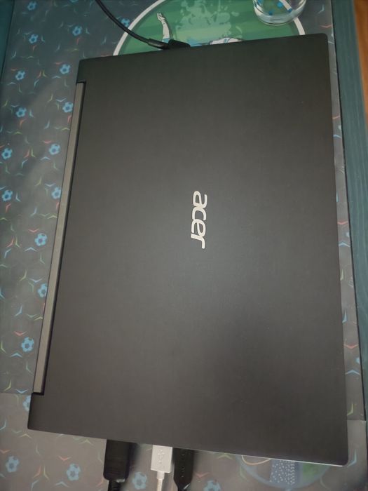 Portátil Acer aspire 7 a715-42g