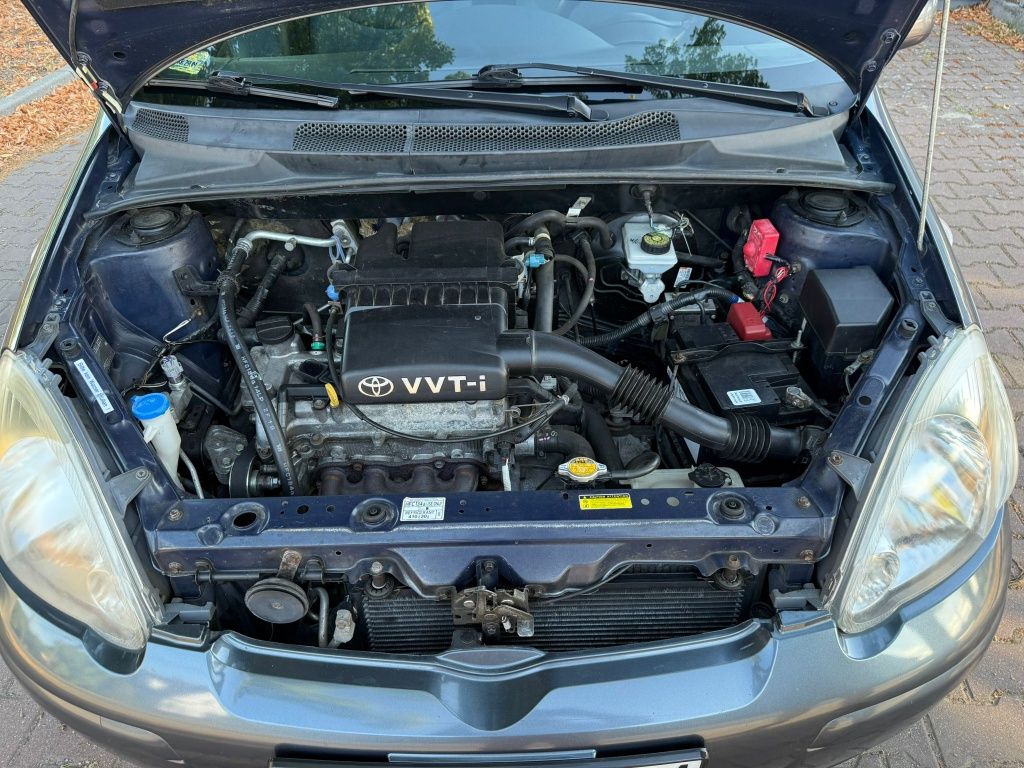 Toyota  Yaris zadbana.
