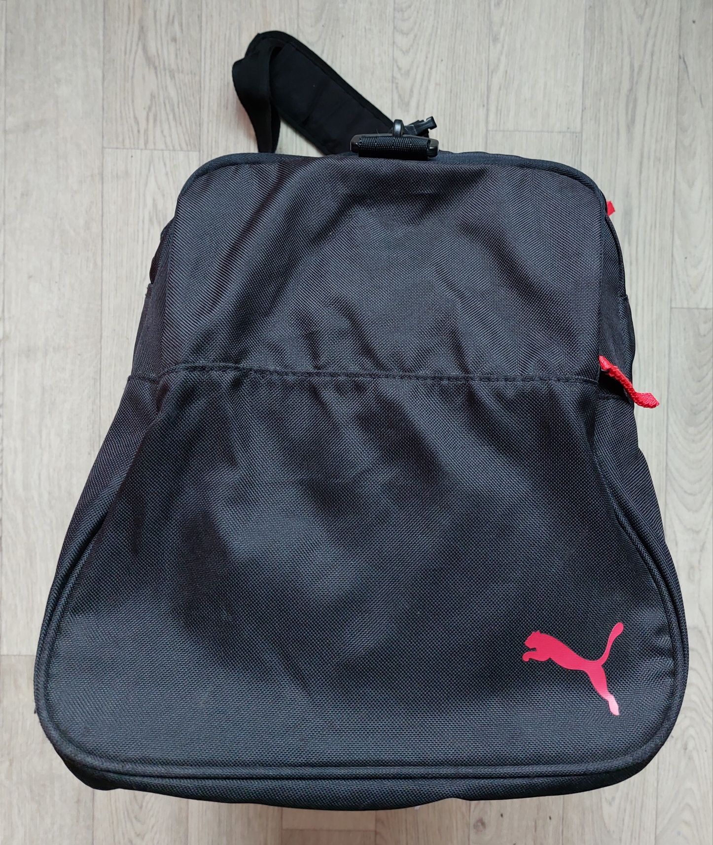 Сумка б/у спортивная, дорожная Puma 55L