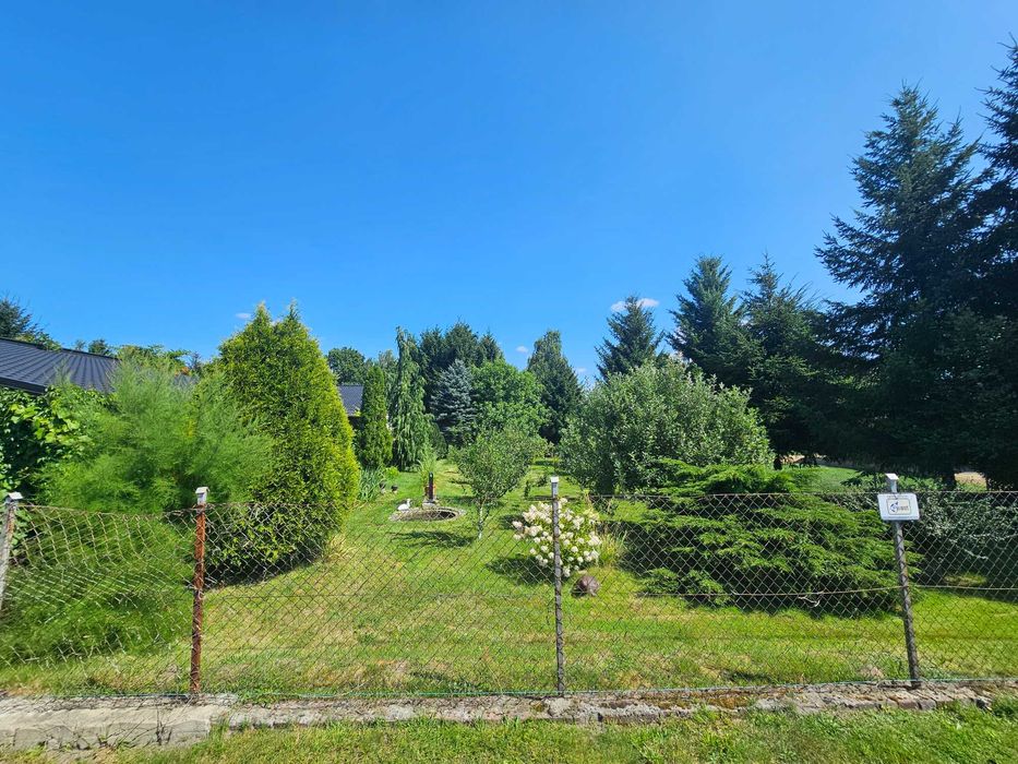 Dom wolnostojący + duży garaż, piękny ogród, duża działka, bez pośredn