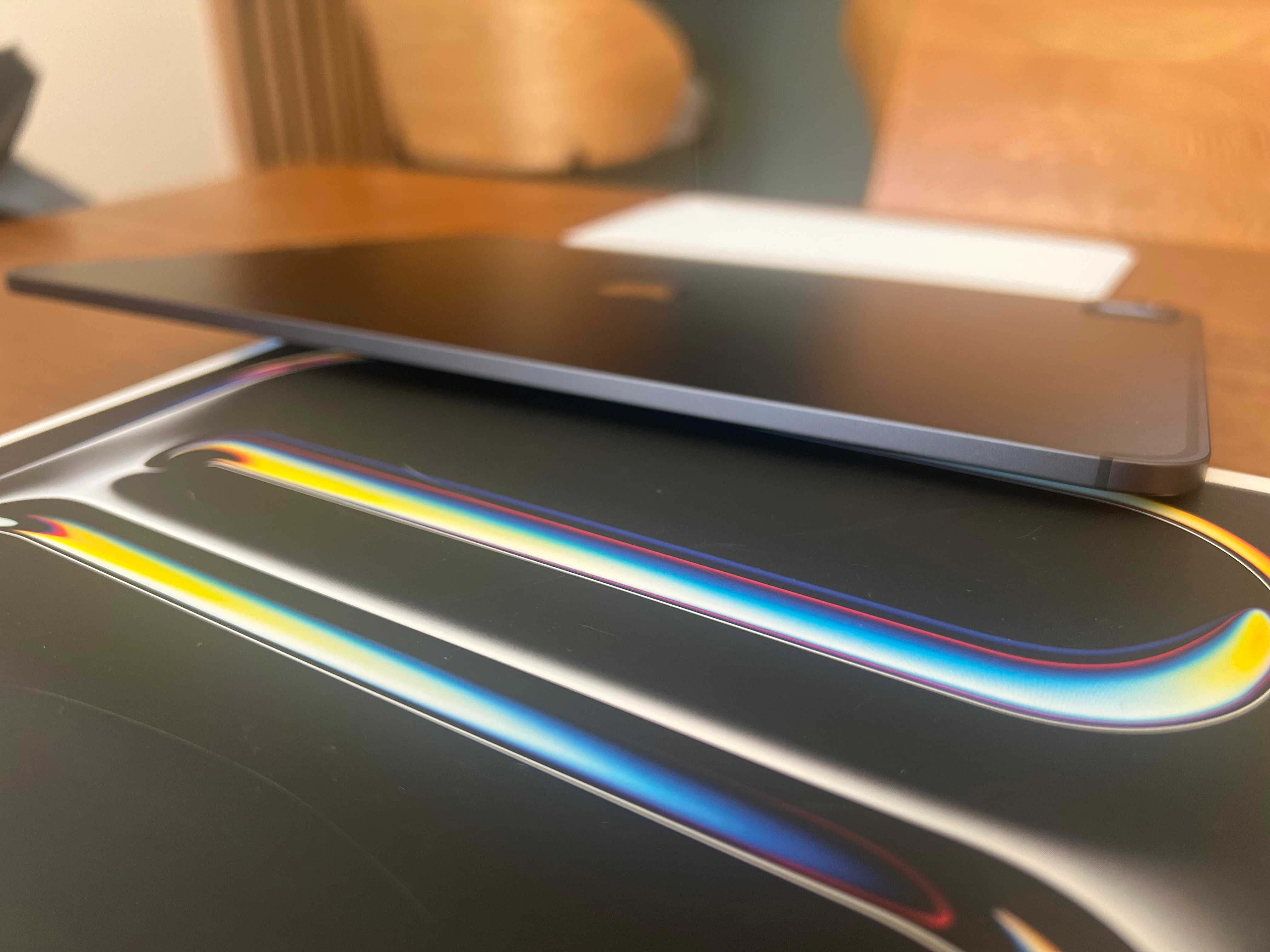 Apple iPad Pro 13" M4 2024 Model MVXY3HC/A Wi-Fi+ Cellular 2TB 5G 16GB