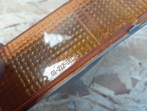 Pisca frente direito TOYOTA Hilux (LN_, KZN1_, VZN1_)