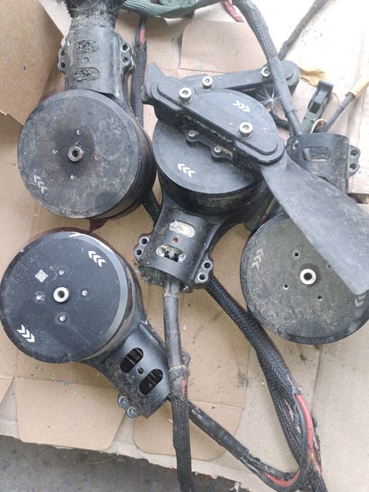 hobbywing xrotor x8 моторы под восстановление/ремонт