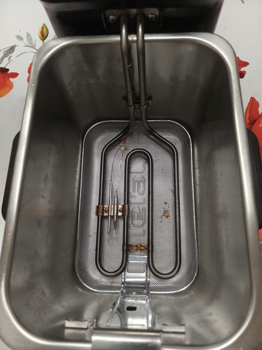 Fritadeira Semi-Profesional TEFAL FR5111 (3 kg - Inox)