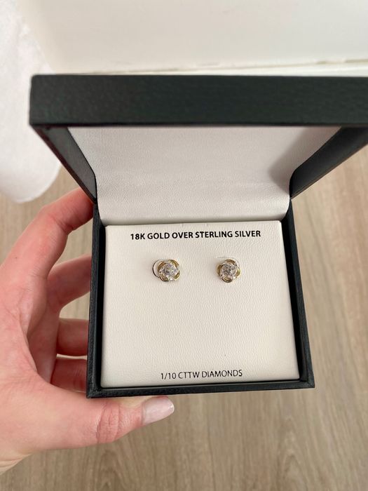 Kolczyki z diamentami Love Knot Gold-Plated Sterling Silver Macy’s
