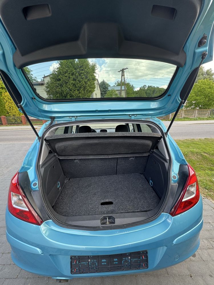 Opel corsa 1.4 benzyna