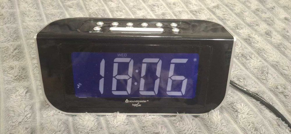 Радіобудильник Годинник з радіо Soundmaster FUR4005 FM