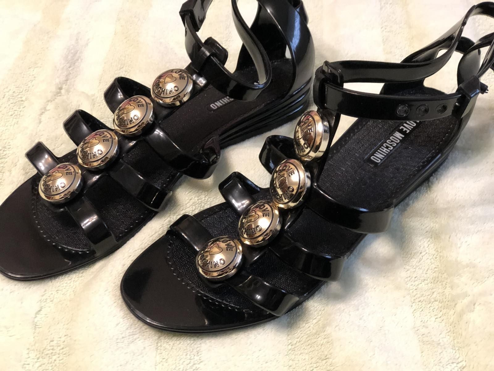 Босоножки, сандалии мокасины LOVE MOSCHINO