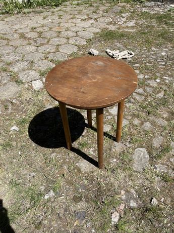 Stolik drewniany zabytek z czasów PRL vintage