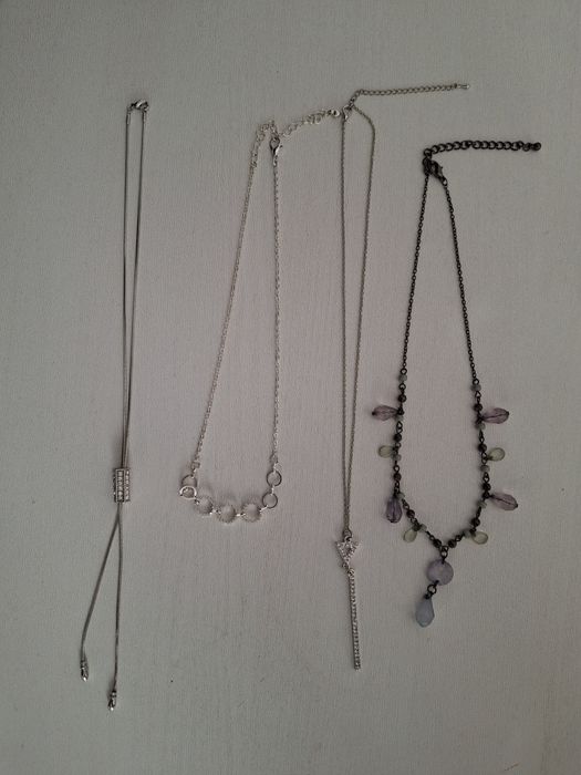 Naszyjnik wisiorek łańcuszek 4 sztuki