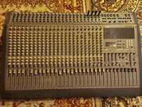 Mesa analógica Tascam M-2524