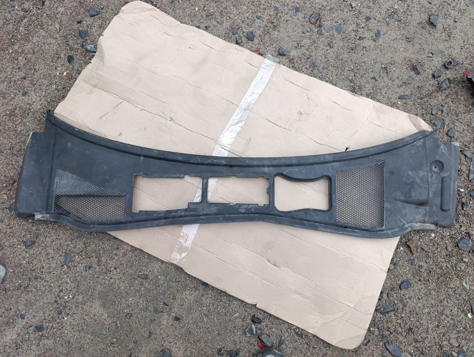 Жабо накладка под лобовое VW Passat B5+ Skoda Superb 1 Оригинал.