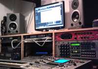 Monitores de estúdio amplificados