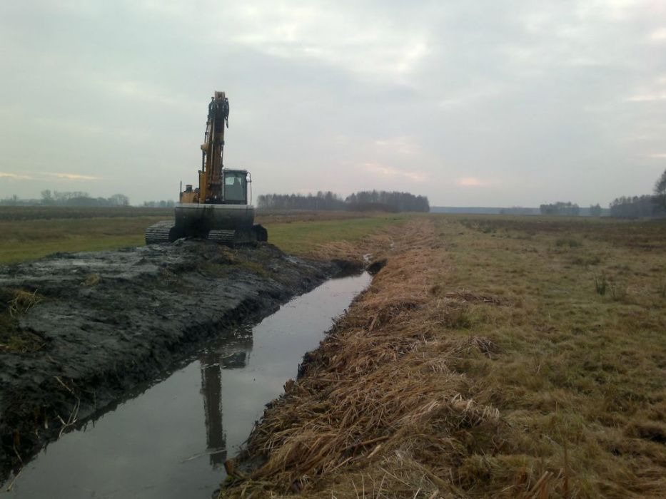 Usługi koparką gąsienicową ,orka pól, spycharka,rozbiórki +60km 4cx