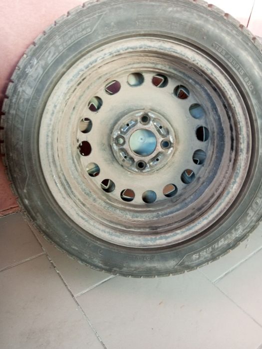 Продам зимнюю резину на дисках не дорого