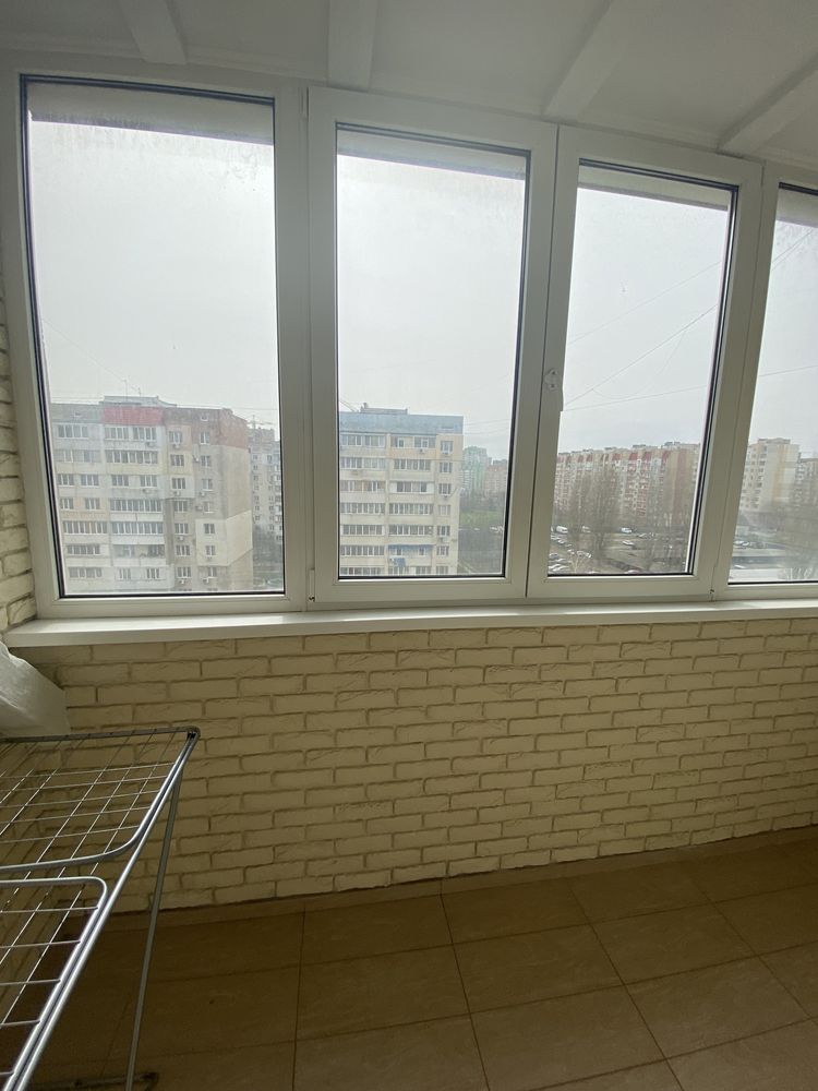 Продам двухкомнатную квартиру на ул.Заболотного /Сахарова