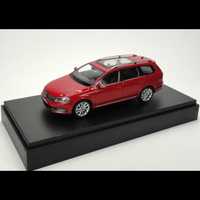 VW Volkswagen Passat Variant B7 Tornadorot 2010 skala 1:43