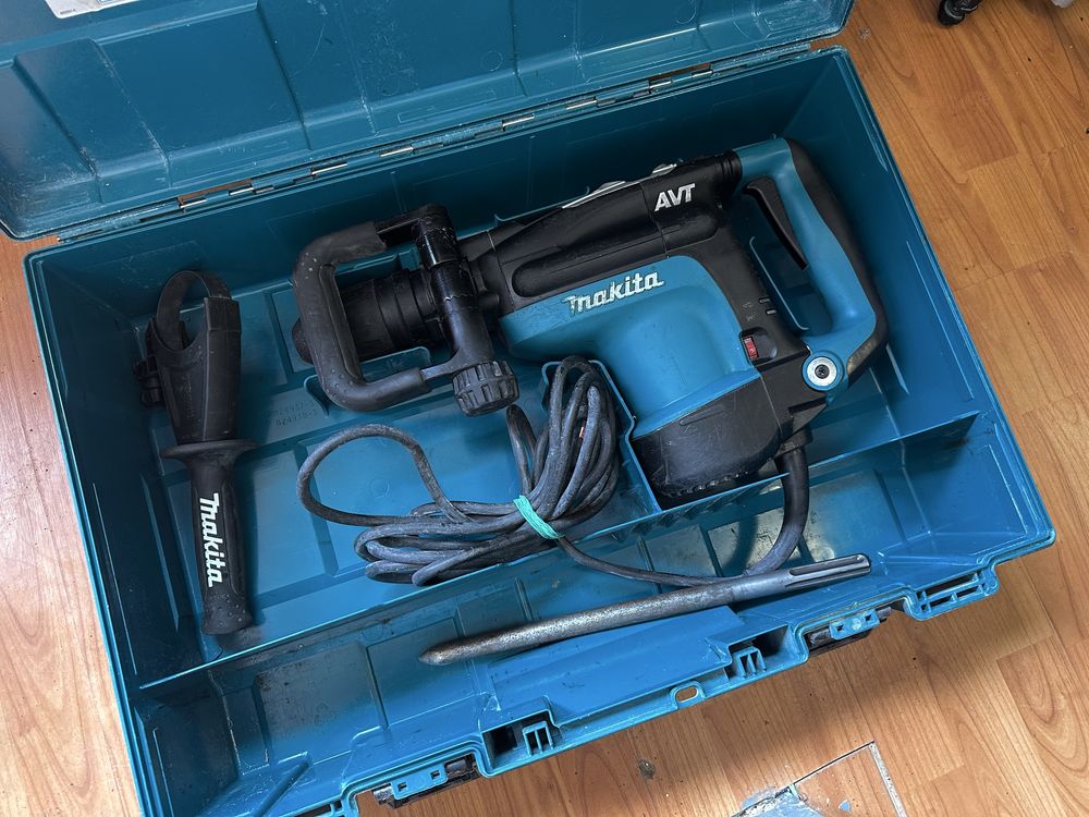 Młotowiertarka Makita HR4001c Zestaw Dłuto