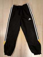 Adidas spodnie sportowe czarne 140cm/10lat uniwersalne