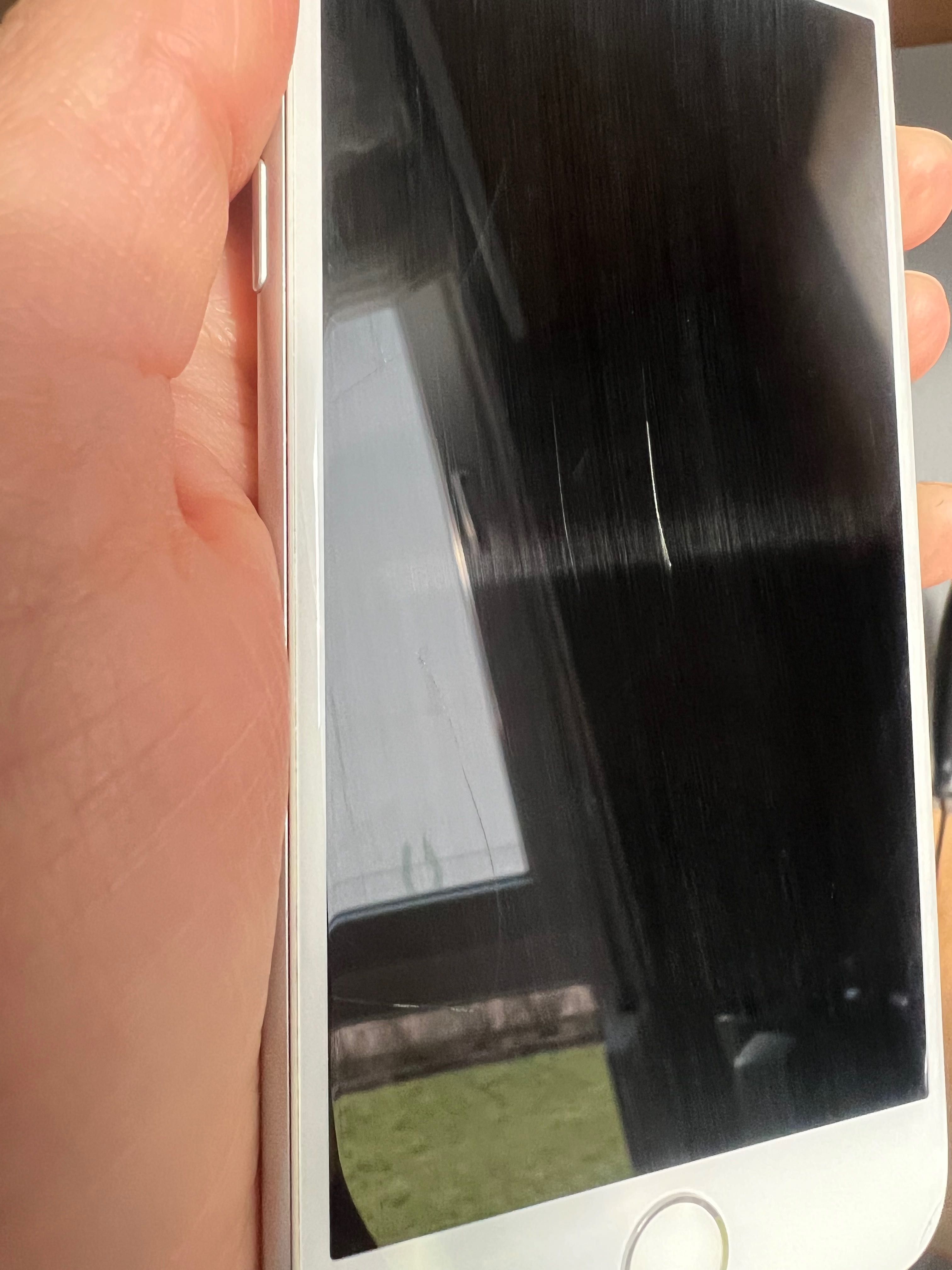 iPhone 7 32GB silver uszkodzony