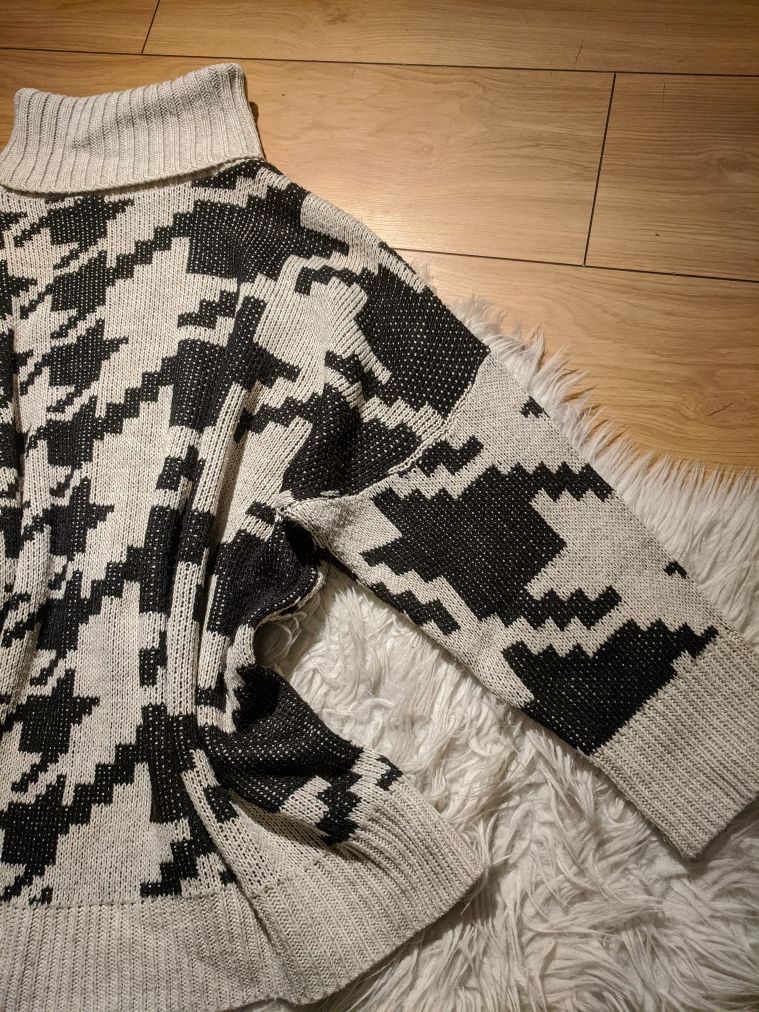 sweter we wzory geometryczne rozmiar M