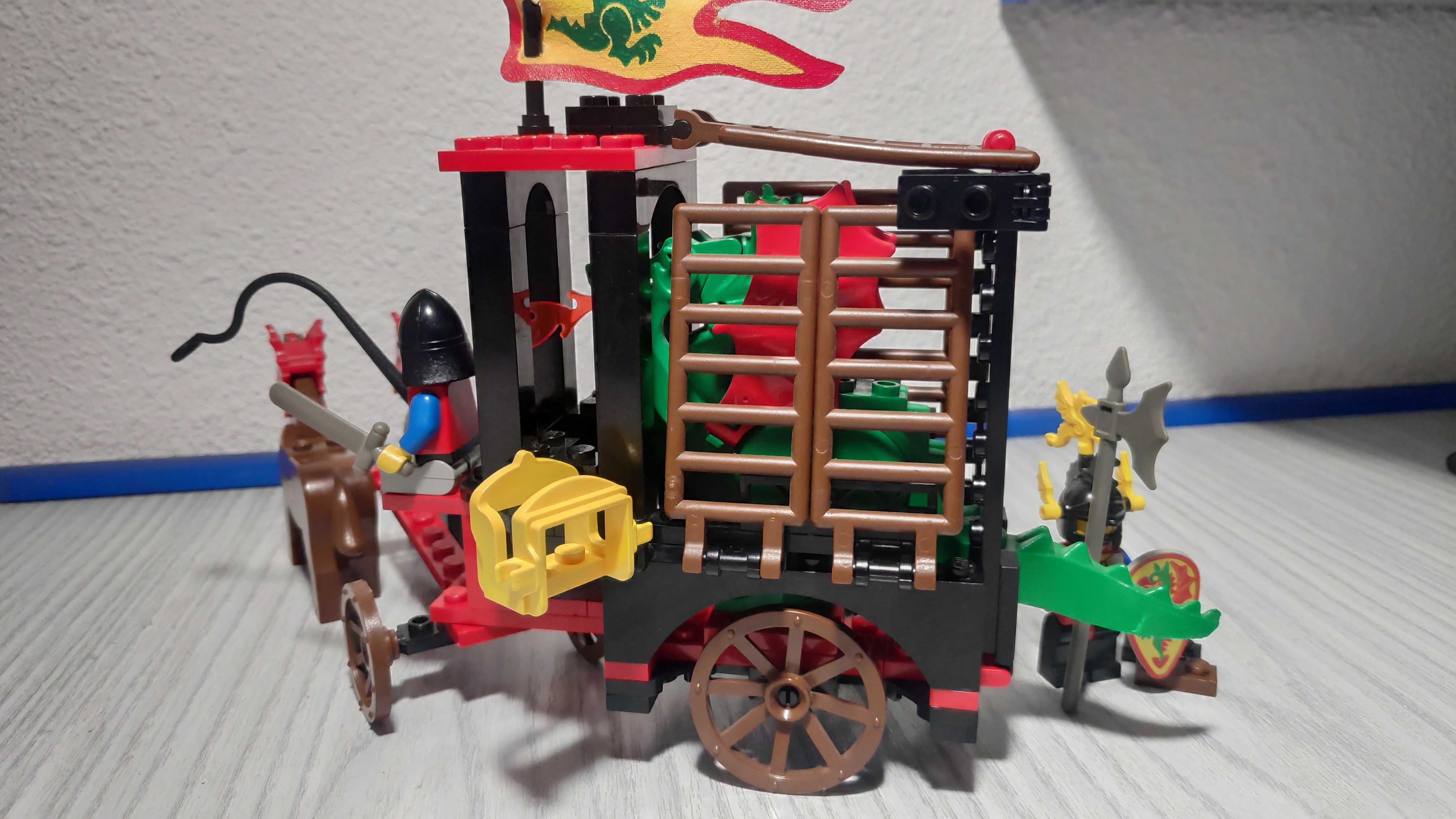 LEGO System Castle 6056 Dragon Wagon