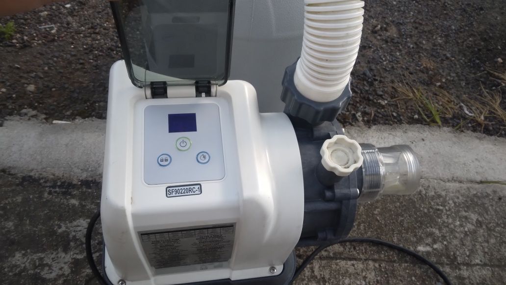 Pompa piaskowa Intex ze zbiornikiem filtrcyjnym z głowicą 6-drożną