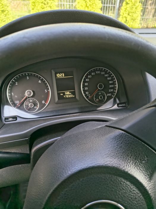 Sprzedam VW caddy 3 lift .1.6tdi 5 osobowy.