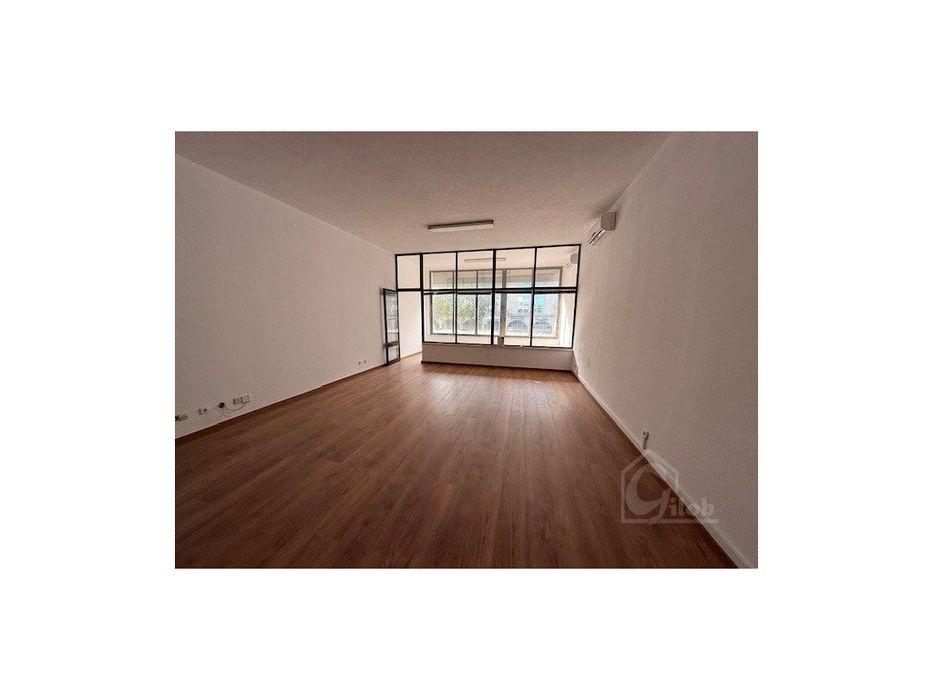 Atelier em São Miguel das Encostas, Carcavelos