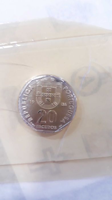 Moeda 20 escudos em prata.