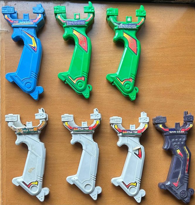 Lote de 7 Beyblade Launchers / Spin Gears / Special Grip